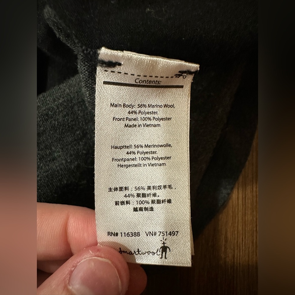 Smartwool merino wool 
PhD Light Printed Wind 1/2-Zip Top 
SW0SO171
Size small - Picture 6 of 7